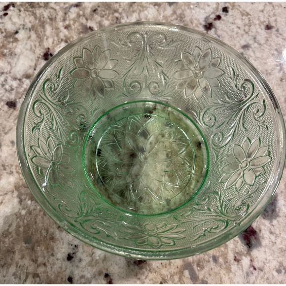 Hazel-Atlas Other - Vintage Indiana Daisy Light Green Depression Glass